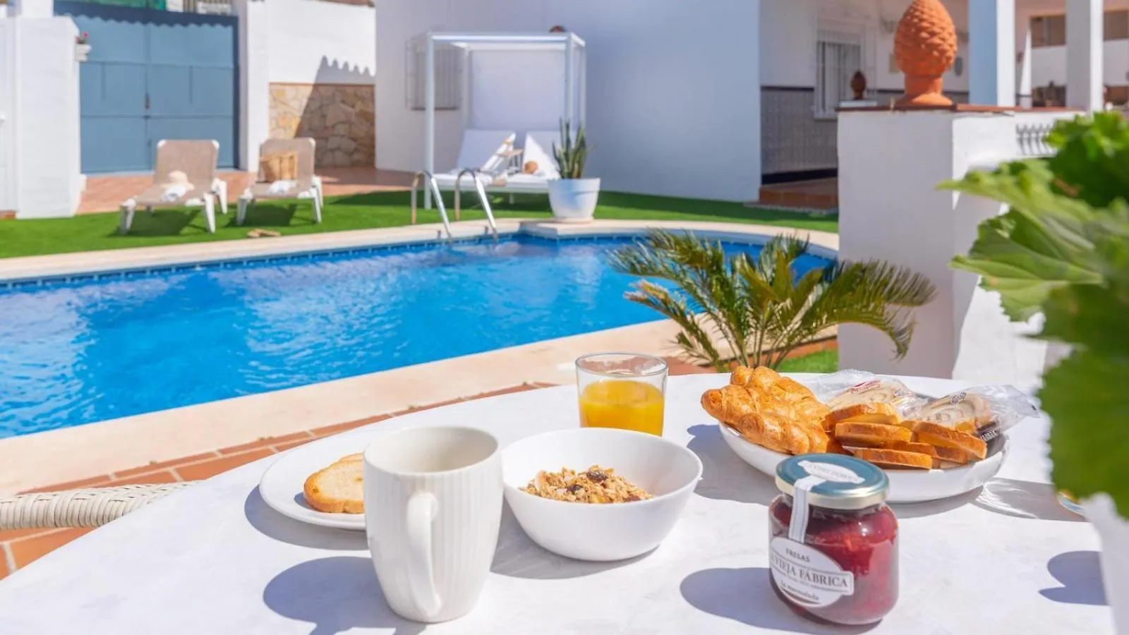 Villa Casa Los Pinos Torrox By Ruralidays Spanien